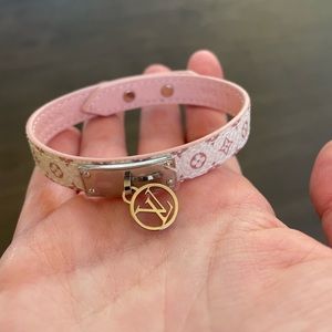 Authentic Louis Vuitton Logomania Bracelet pink/white